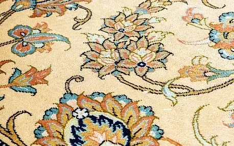 Ковер из шёлка