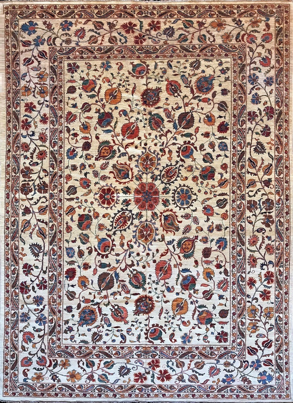 SUZANI RUG